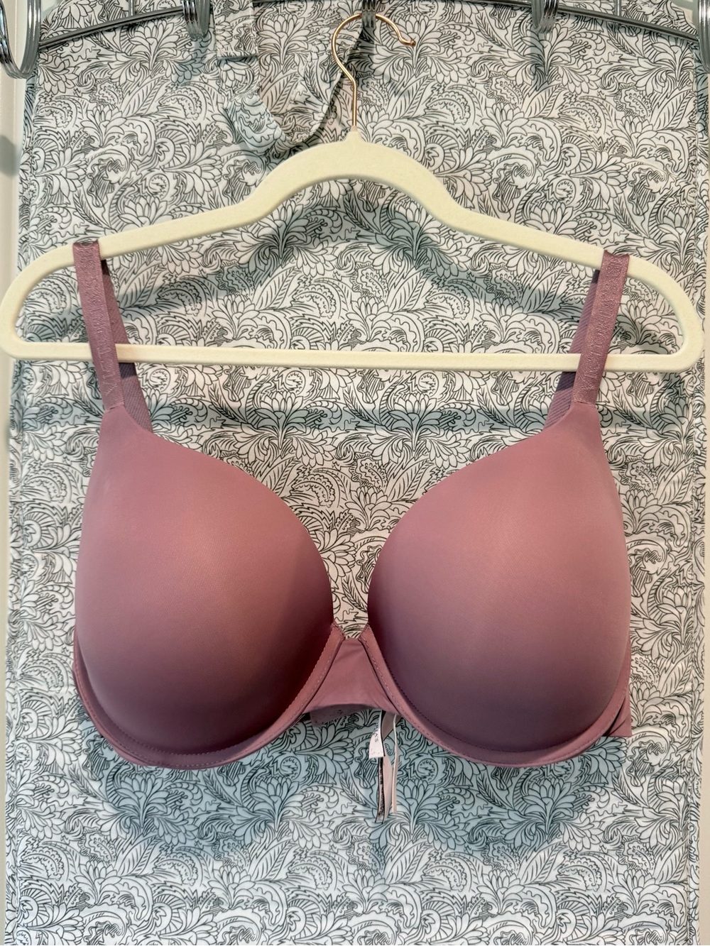 Victoria’s Secret Full Coverage Push Up T-Shirt Bra- Mauve, 38DD
